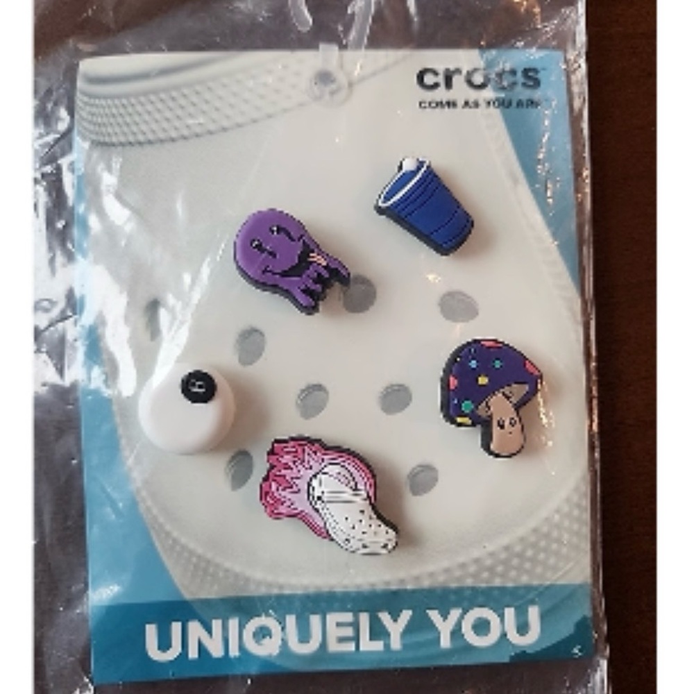 Crocs Jibbitz Chiller Guy 5 Pack Shoe Charm Set